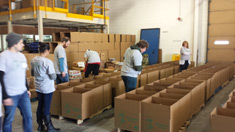 Helping Feed the Hungry in Milwaukee